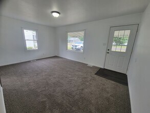 3011 N Mission Rd in Peoria, IL - Building Photo - Building Photo