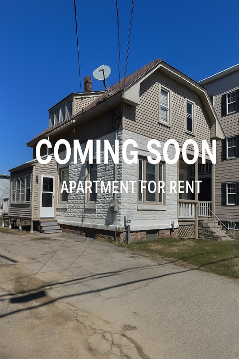 396 Sabattus St in Lewiston, ME - Building Photo