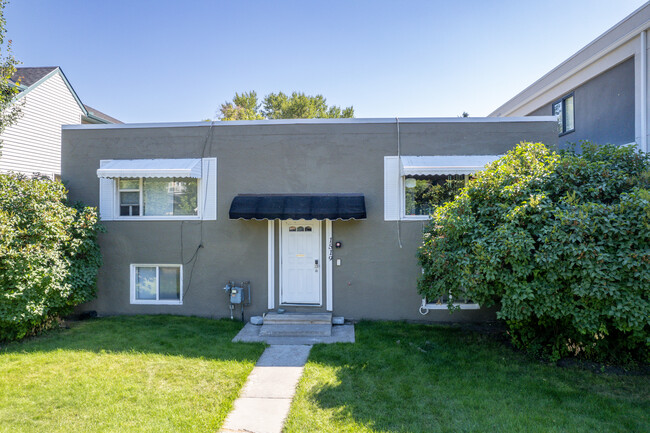 1519 28 Av SW in Calgary, AB - Building Photo - Primary Photo