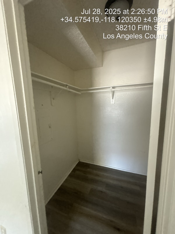 38210 5th St E in Palmdale, CA - Building Photo - Building Photo