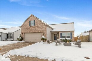 10703 Hanover Ct in Indianapolis, IN - Building Photo
