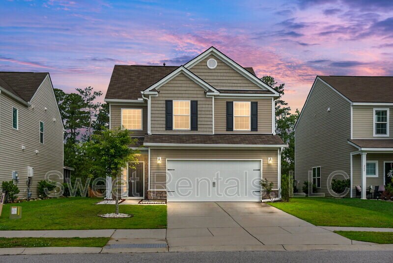 210 Daniels Creek Cir in Goose Creek, SC - Building Photo