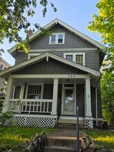 220 E Oakland Ave, Unit B in Columbus, OH - Building Photo - Building Photo
