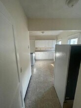 10 Pinkham Rd, Unit 2A in Medford, MA - Foto de edificio - Building Photo