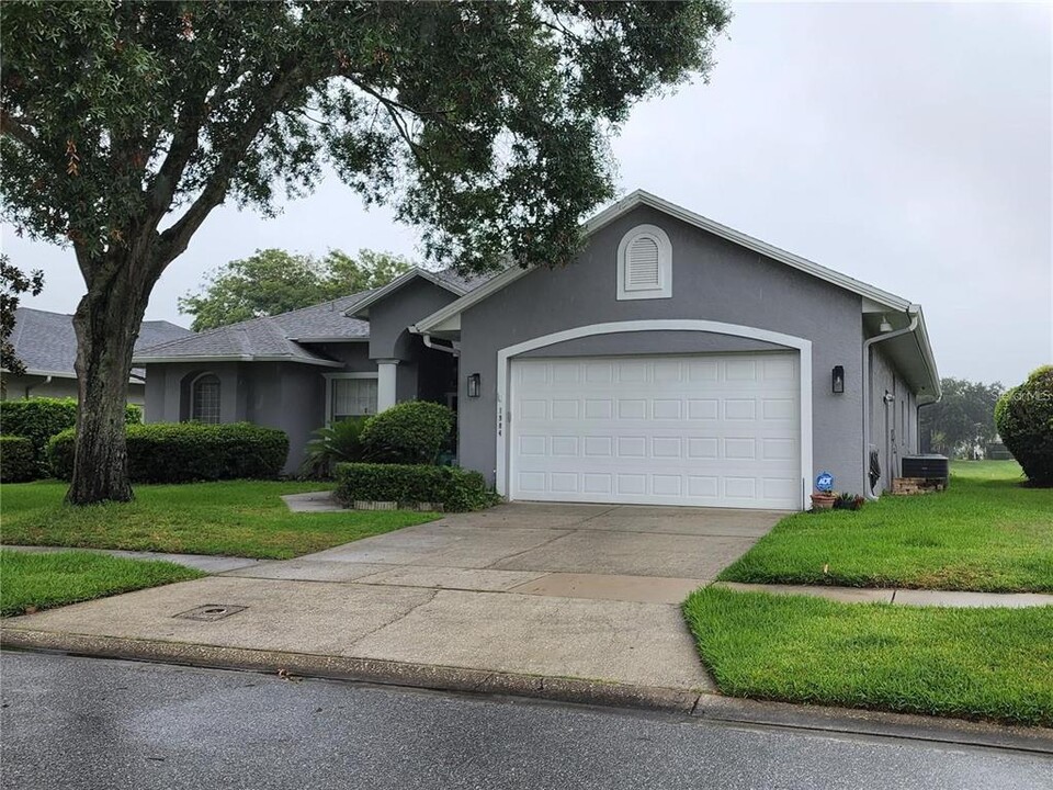 1984 Westbourne Dr in Oviedo, FL - Building Photo