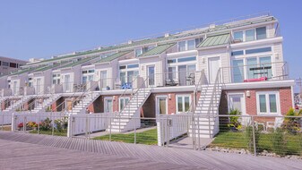 5208 Boardwalk in Ventnor City, NJ - Building Photo