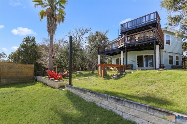 property at 1433 Riviera Dr