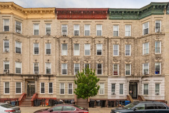 206 Sumpter St in Brooklyn, NY - Foto de edificio - Building Photo