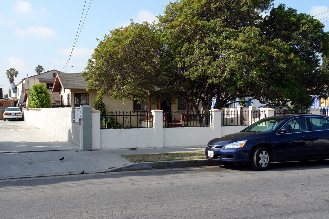 4246-4250 W 106th St in Inglewood, CA - Building Photo