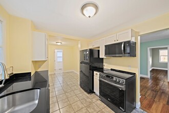 3 Revere Ct-Unit -A in Canton, MA - Building Photo - Building Photo