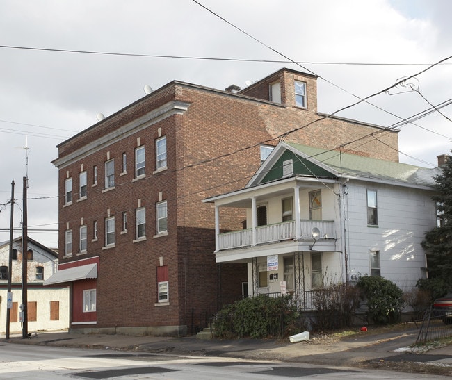 401 Pittston Ave in Scranton, PA - Foto de edificio - Building Photo