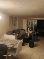 7831 S Colony Cir in Tamarac, FL - Building Photo