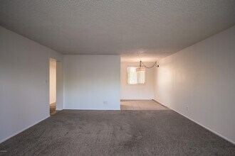 4727 E Lafayette Blvd-Unit -224 in Phoenix, AZ - Building Photo - Building Photo