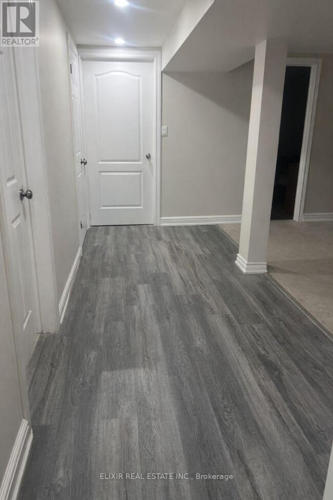 643 Gayne Blvd in Burlington, ON - Building Photo - Building Photo