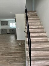 2217 Marshallfield Ln, Unit B in Redondo Beach, CA - Foto de edificio - Building Photo