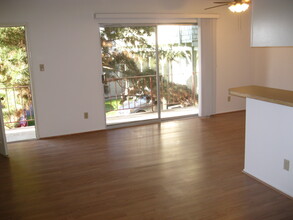 676 Flower Ave in Venice, CA - Building Photo - Building Photo