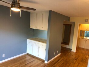 8148 Redlands St in Los Angeles, CA - Building Photo - Building Photo