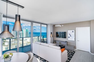 4112 Jimmy Buffett Mem Hwy in Hollywood, FL - Building Photo - Building Photo