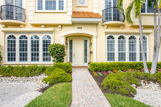 265-285 2nd Ave S in Naples, FL - Building Photo - Building Photo