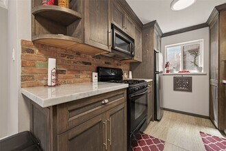 1404 Welch St in Houston, TX - Building Photo - Building Photo