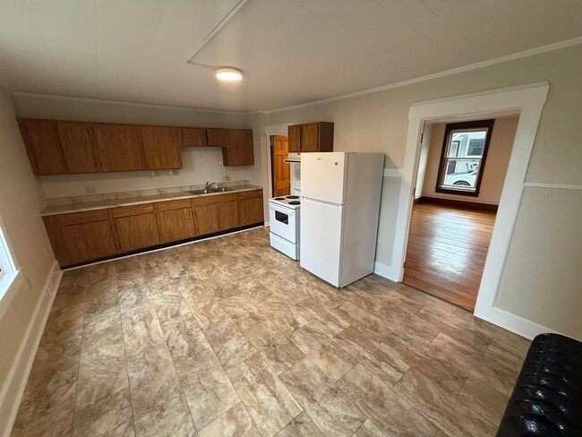 7 Pine St in Haverhill, NH - Building Photo - Building Photo
