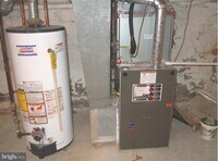 711 Portland St photo'