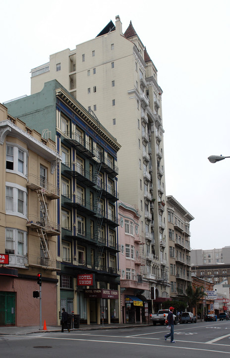 Castle Apartments in San Francisco, CA - Building Photo