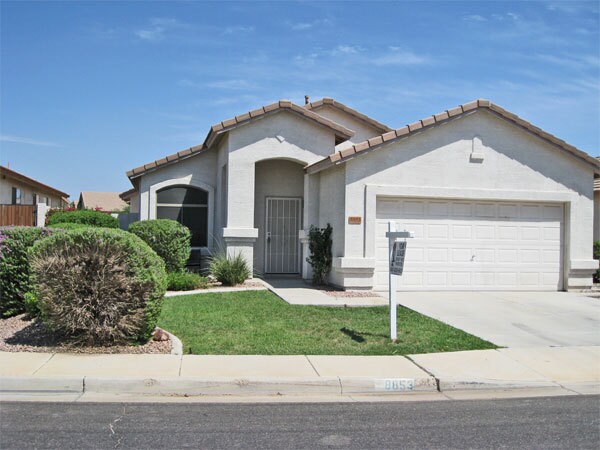 8853 N 66th Ave in Glendale, AZ - Building Photo
