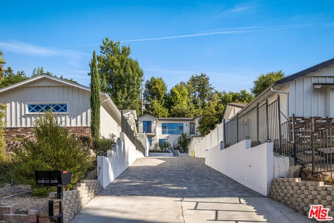 property at 22298 Cass Ave