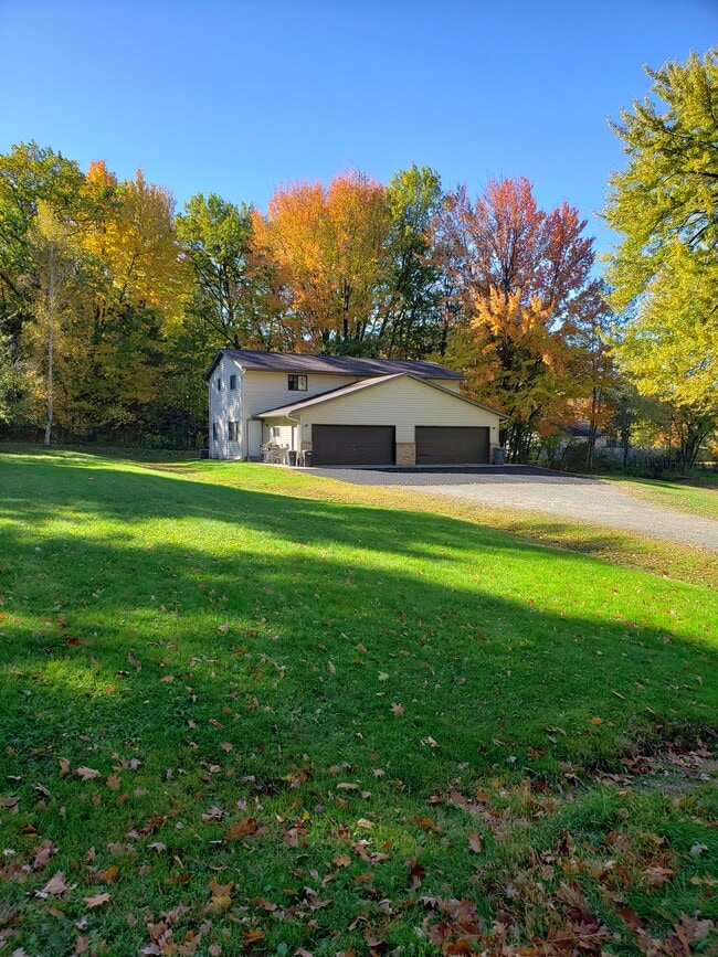 519 Ring Rd