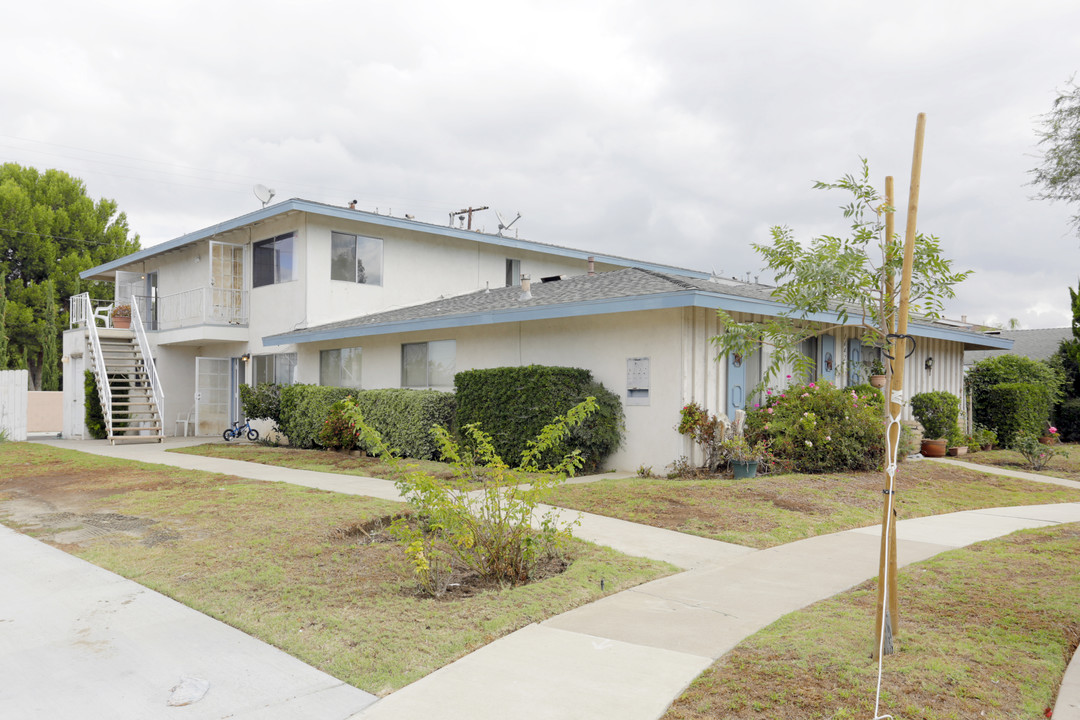 1642 Coriander Dr in Costa Mesa, CA - Building Photo