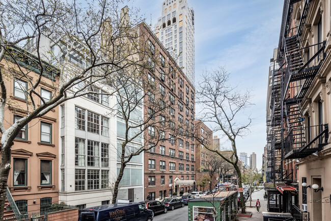Merritt House in New York, NY - Foto de edificio - Building Photo