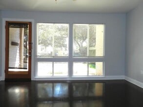6602 Bellaire Dr in New Orleans, LA - Foto de edificio - Building Photo
