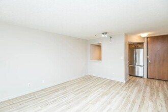 220 Broadway Ave S in Rochester, MN - Building Photo - Building Photo