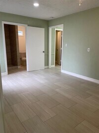 1403 Fairbanks St photo'