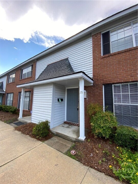 79 Knollwood Ln in Savannah, GA - Building Photo