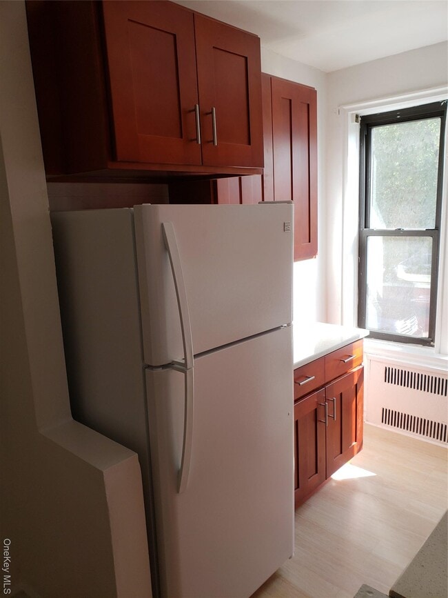 42-05 48th Ave in Queens, NY - Building Photo - Building Photo