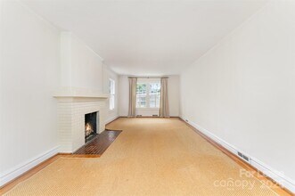 2000 Dilworth Rd W in Charlotte, NC - Building Photo - Building Photo