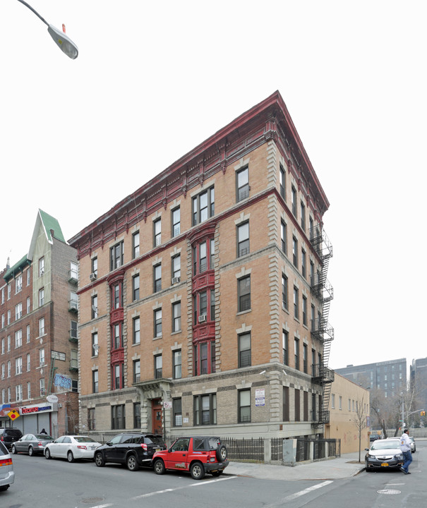 2600 Decatur Ave in Bronx, NY - Foto de edificio