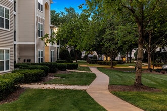 Avana Reserve in Matthews, NC - Building Photo - Building Photo