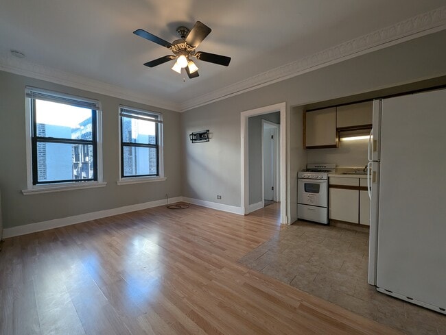 3832 N Fremont St, Unit 3831-508