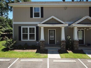 1524 High Rd in Tallahassee, FL - Foto de edificio - Building Photo