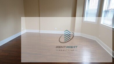 2836 N Francisco Ave, Unit 2836 - G in Chicago, IL - Building Photo - Building Photo