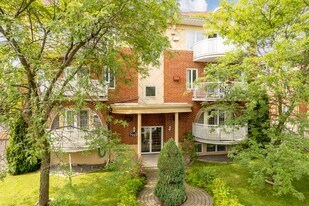 7022 Marie-Rollet Rue in Montréal, QC - Building Photo