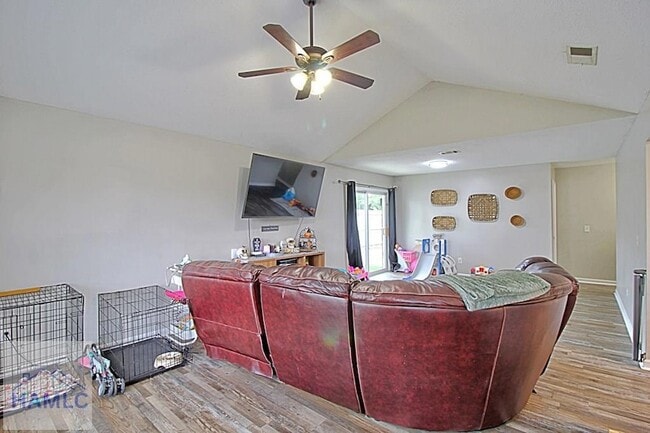 1567 Pendleton Dr in Hinesville, GA - Building Photo - Building Photo