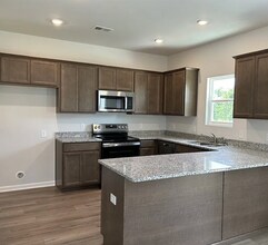 131 Freesia Dr in Springfield, GA - Building Photo - Building Photo