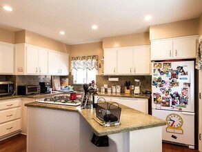 7848 Bleriot Ave in Los Angeles, CA - Building Photo - Building Photo