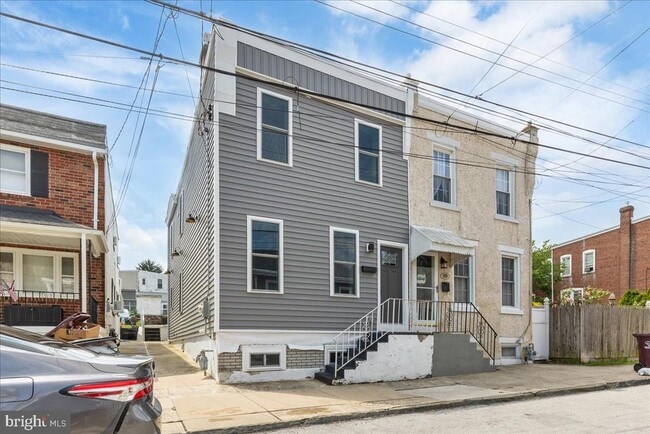 436 Grove St in Bridgeport, PA - Building Photo - Building Photo