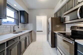 1608 Bonnie Brae St in Houston, TX - Building Photo - Building Photo