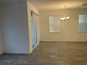 11512 Crowned Sparrow Ln in Tampa, FL - Building Photo - Building Photo